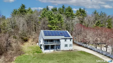 83 Dodge Rd, Woodstock, CT 06281
