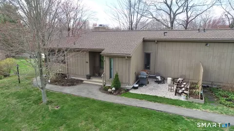 18 Pilgrim Hbr #A, Wallingford, CT 06492