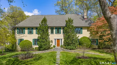 22 Cavray Rd, Norwalk, CT 06855