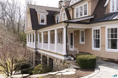 Exterior - 5 Viewpoint Ln, Ellington, CT 06029 photo 2 of 7