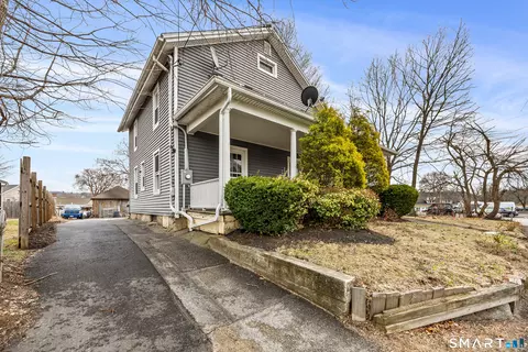 46 Prospect St, Torrington, CT 06790