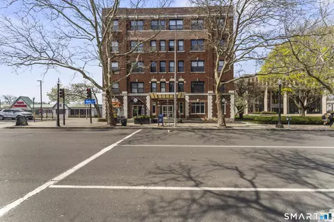 881 Lafayette Blvd #3K, Bridgeport, CT 06604