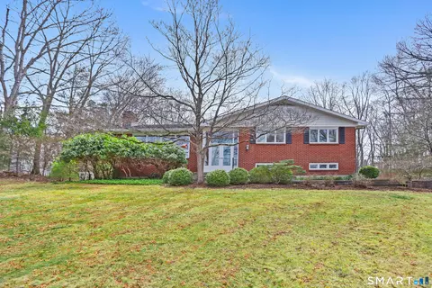 35 Orchard Dr, Wilton, CT 06897