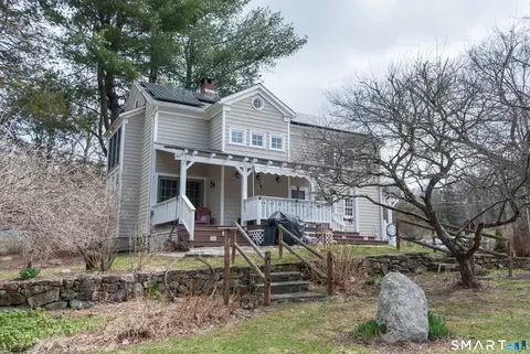 88 Putnam Park Rd, Bethel, CT 06801