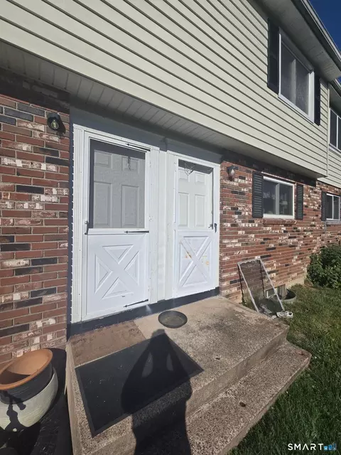 461 Spring St #4F, Naugatuck, CT 06770