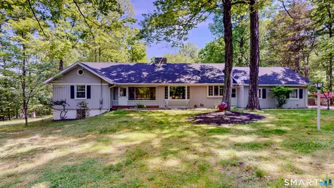 133 Chambers Rd, Danbury, CT 06811
