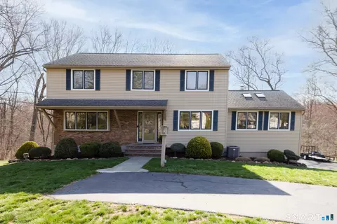 344 Towpath Ln, Cheshire, CT 06410