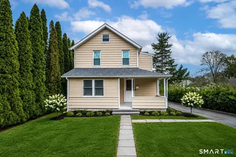 16 Raymond St, New Canaan, CT 06840