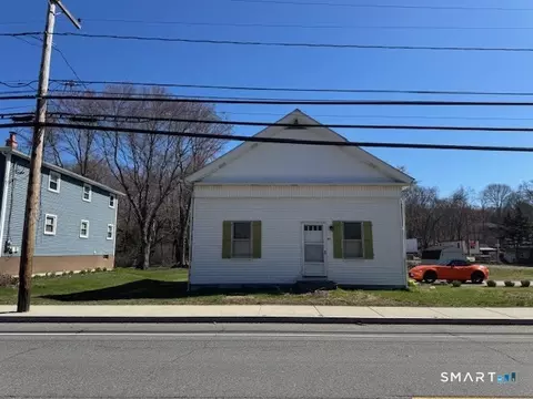 661 Riverside Dr, North Grosvenor Dale, CT 06255