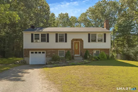 15 Harry Hall Dr, Griswold, CT 06351