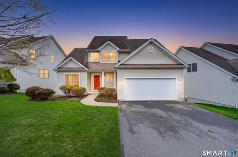 18 Tobins Ct #18, Danbury, CT 06810