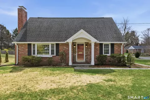 121 Tunxis Rd, West Hartford, CT 06107
