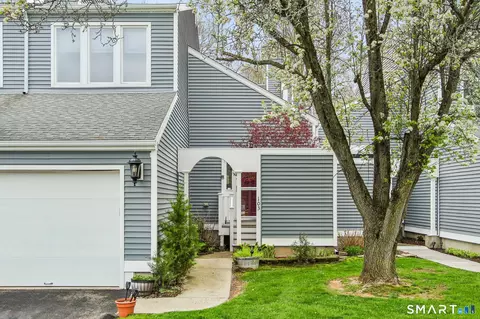 60 Clintonville Rd #103, Northford, CT 06472