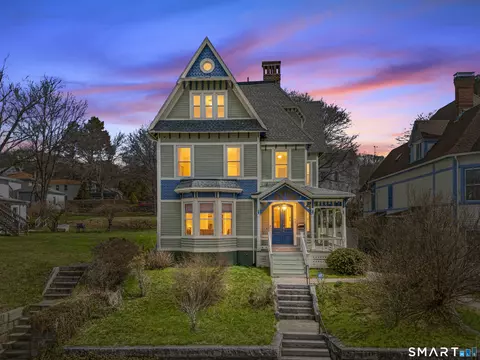 63 Mckinley Ave, Norwich, CT 06360