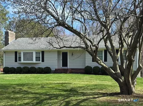 441 David Ct, Orange, CT 06477