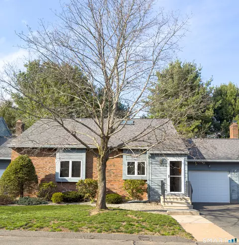 804 Sand Stone Dr #804, South Windsor, CT 06074