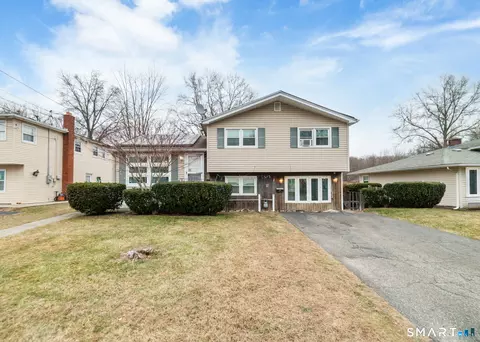 138 Townsend Ave, Waterbury, CT 06705