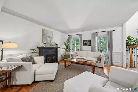 Living - 3 E Lake Rd # E, Danbury, CT 06811 photo 2 of 3