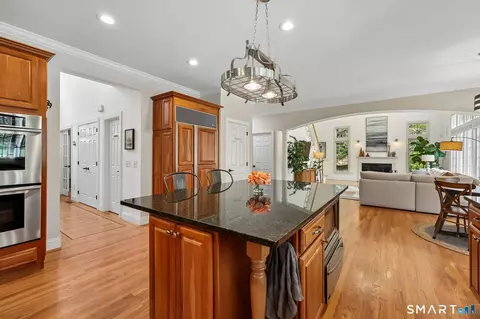 Kitchen - 3 E Lake Rd # E, Danbury, CT 06811 photo 2 of 5