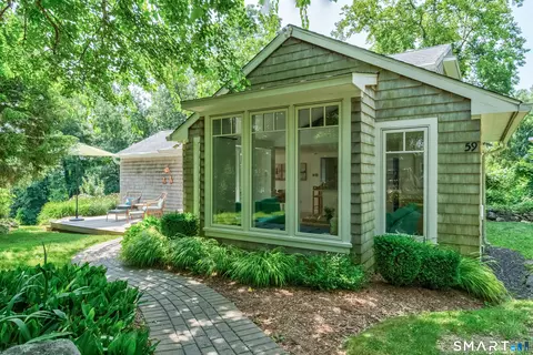 59 Cedar Grove Rd, Guilford, CT 06437