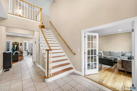 Entry Way - 977 Sheldon St, Suffield, CT 06093 photo 2 of 3