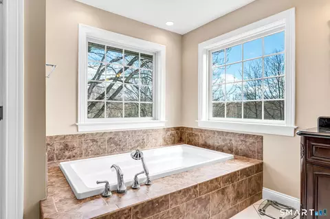 Bath - 977 Sheldon St, Suffield, CT 06093 photo 2 of 4