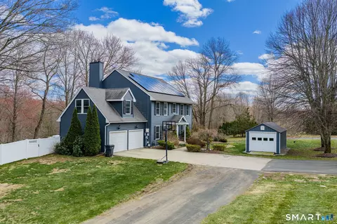 977 Sheldon St, Suffield, CT 06093