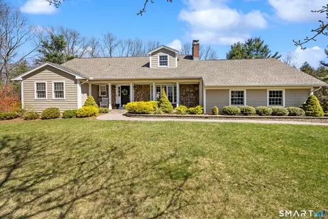 131 Merwin Cir, Cheshire, CT 06410