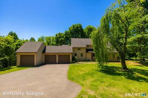 165 Grieb Rd, Wallingford, CT 06492