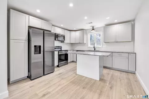 103 Albert Ave, Stratford, CT 06614