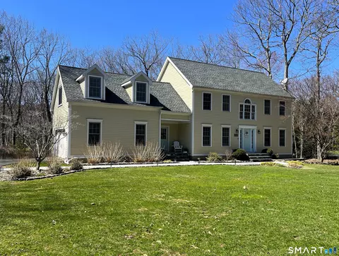 124 Wildcat Rd, Burlington, CT 06013
