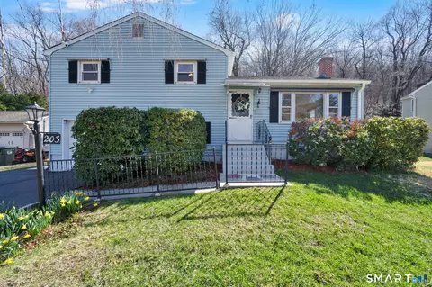 203 Brentwood Rd, Newington, CT 06111
