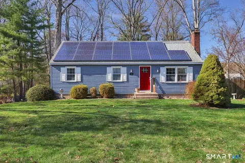 14 Burlwood Dr, Burlington, CT 06013