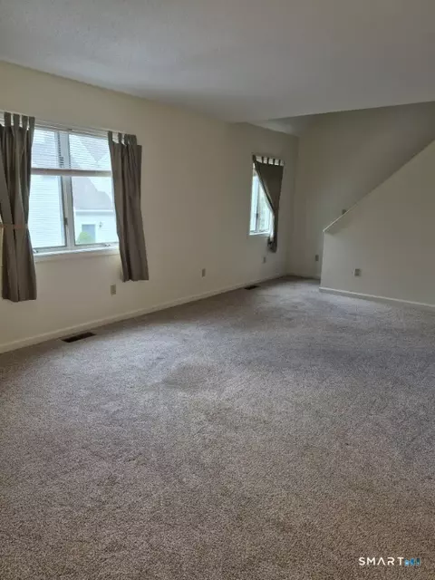 Living - 604 Whetstone Mls #604, Killingly, CT 06241 photo 4 of 4