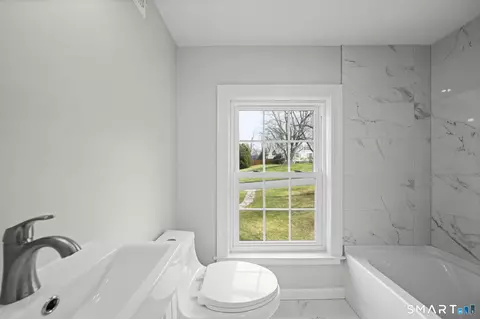 Bath - 39 Marbern Dr, Suffield, CT 06078 photo 4 of 5