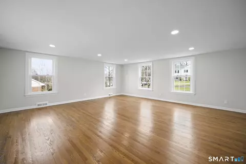 Living - 39 Marbern Dr, Suffield, CT 06078 photo 4 of 5