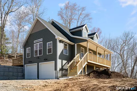 135 Barstow Rd, Canterbury, CT 06331