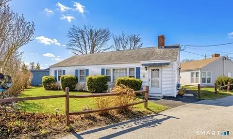 7 Parker Ln, Westbrook, CT 06498