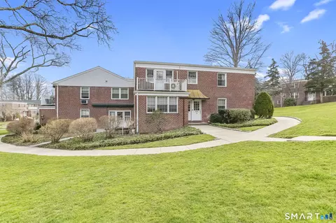 28 Putnam Park, Greenwich, CT 06830