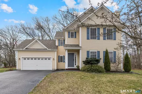 7 Nicholas Ct, East Hampton, CT 06424