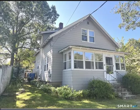 356 Middle Tpke East Tpke, Manchester, CT 06040