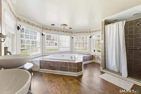Bath - 777 Shewville Rd, Ledyard, CT 06339 photo 2 of 4
