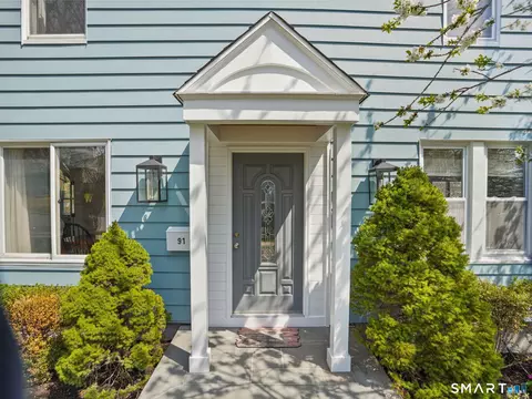 91 Clovelly Rd, Stamford, CT 06902