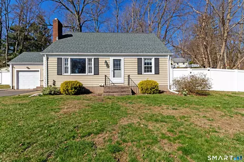 129 Summer St, Portland, CT 06480