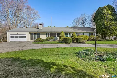 17 Glover Ave, Newtown, CT 06470