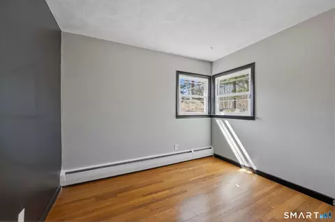 Bedroom - 9 Stone Ct, Gales Ferry, CT 06335 photo 6 of 7