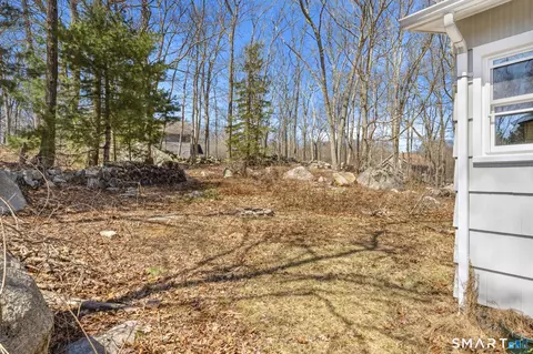 Exterior - 9 Stone Ct, Gales Ferry, CT 06335 photo 7 of 9