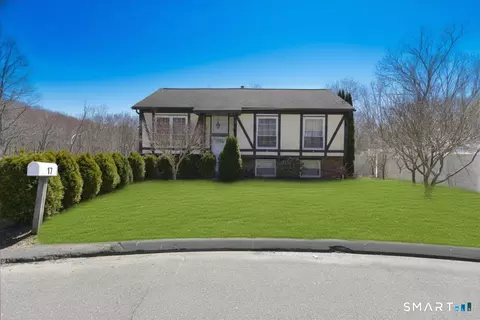 17 Rain Dance Cir, Naugatuck, CT 06770