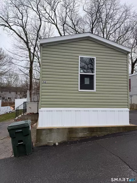 435 High St # 52, Mystic, CT 06355
