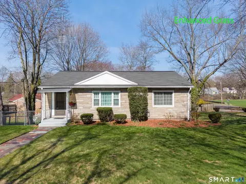 30 Lucy St, Hamden, CT 06514